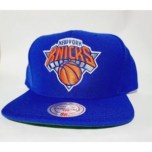 New York Nicks Mitchell & Ness Vintage Style Embroidered Logo Snapback Hat NEW